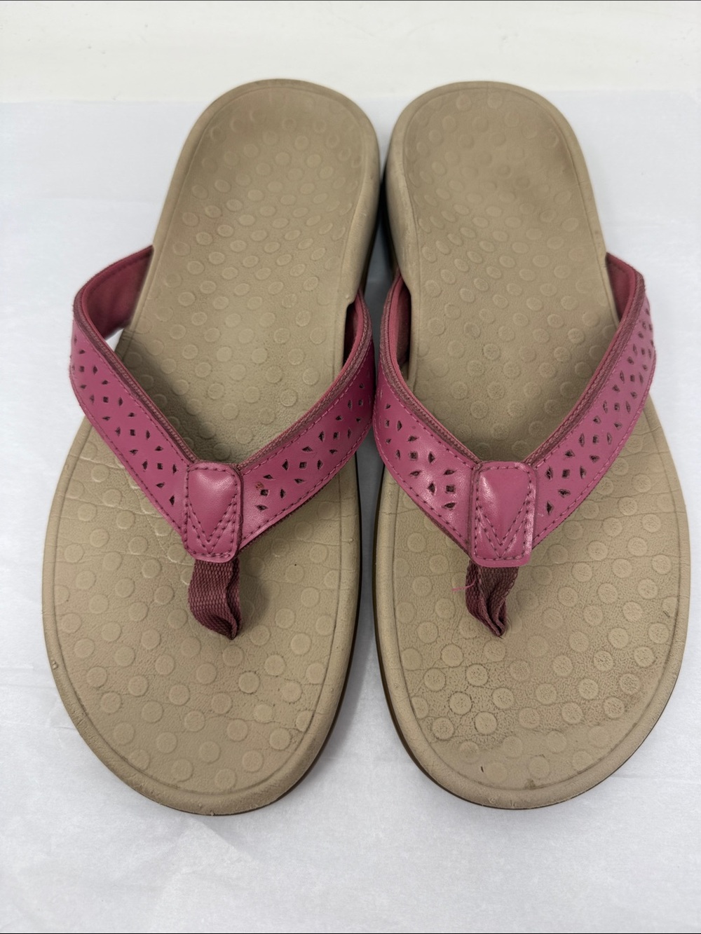 Vionic Tide II Pink Perforated orthopedic comfort Thong Sandals Size 8 Travel